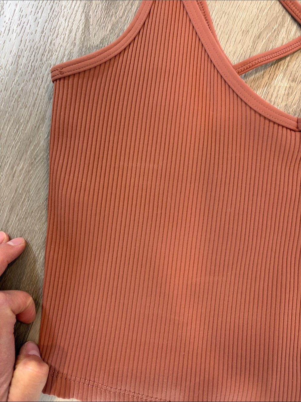 Vuori size medium Ribbed Crossback Crop Tank - Coral color - Picture 4 of 8